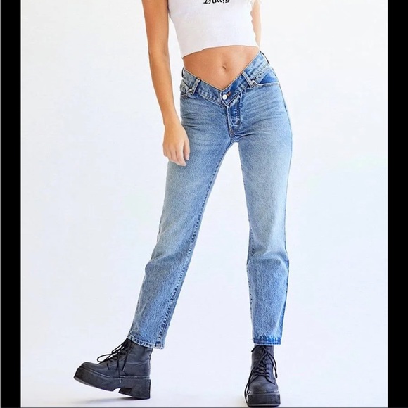 New💕 Revice Follow my Lead low cut front 💕 - Picture 4 of 9